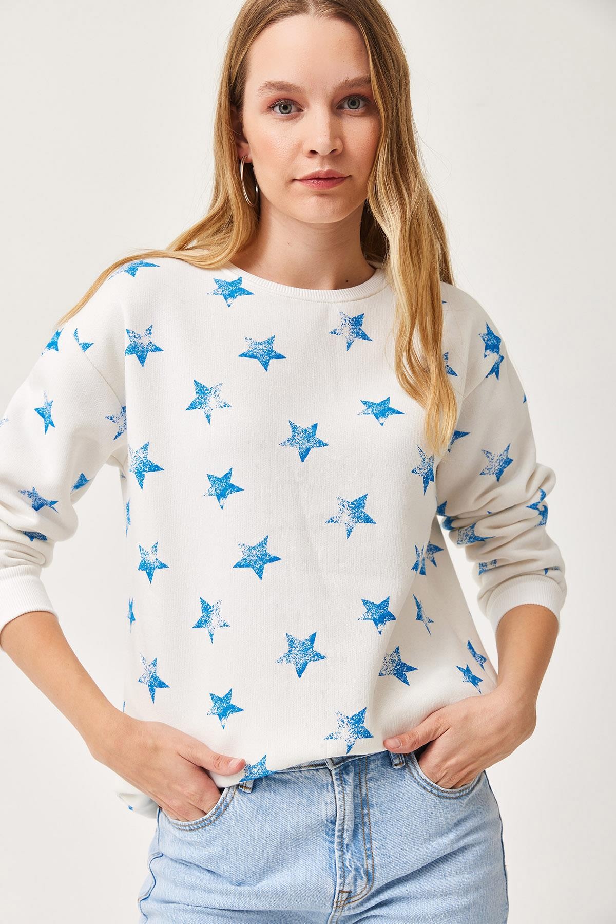 Yıldız Baskılı Oversize Şardonlu Sweatshirt Beyaz