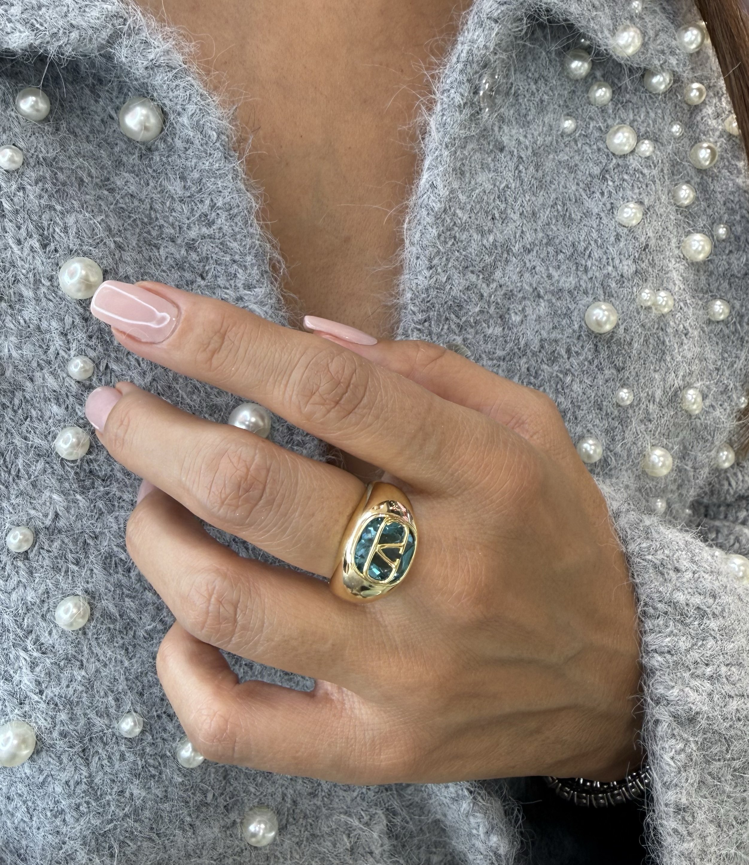 V-Ring
