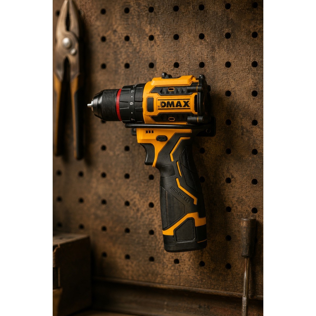  El Aletleri Dmax DMX-3002 Kale Kilit  DMX3002 16V Akülü Darbeli Matkap Vidalama 60 Nm Fırçasız Çift Akülü Çantalı