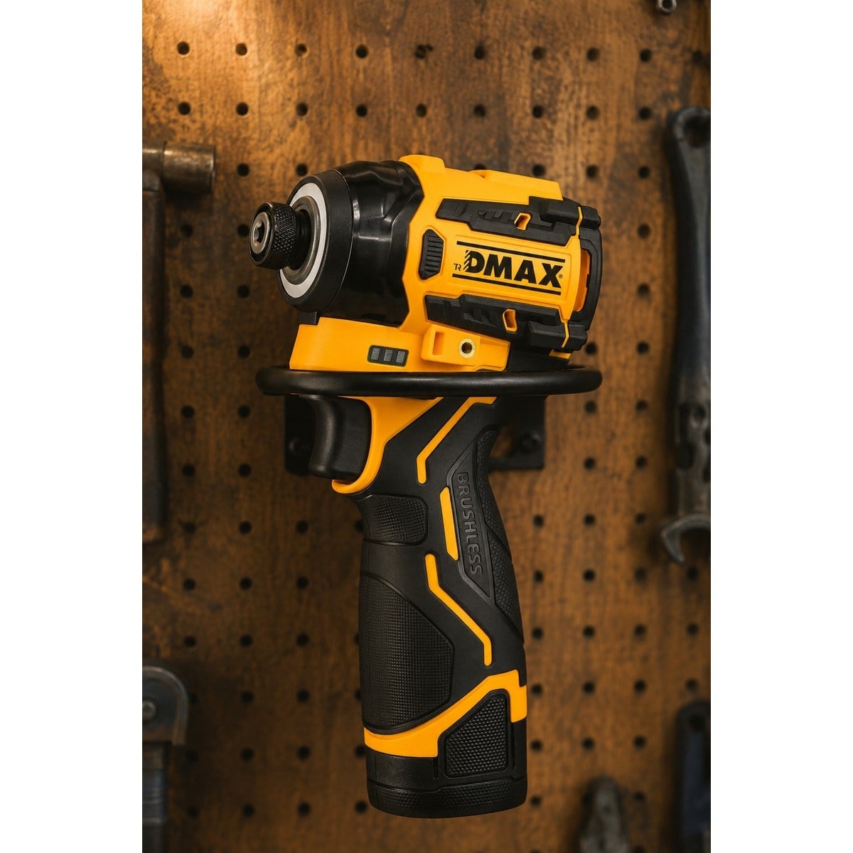  El Aletleri Dmax DMX-3003 Kale Kilit  DMX3003 16V Akülü Darbeli Torklu Vidalama 160 Nm Fırçasız Çift Akülü Çantalı