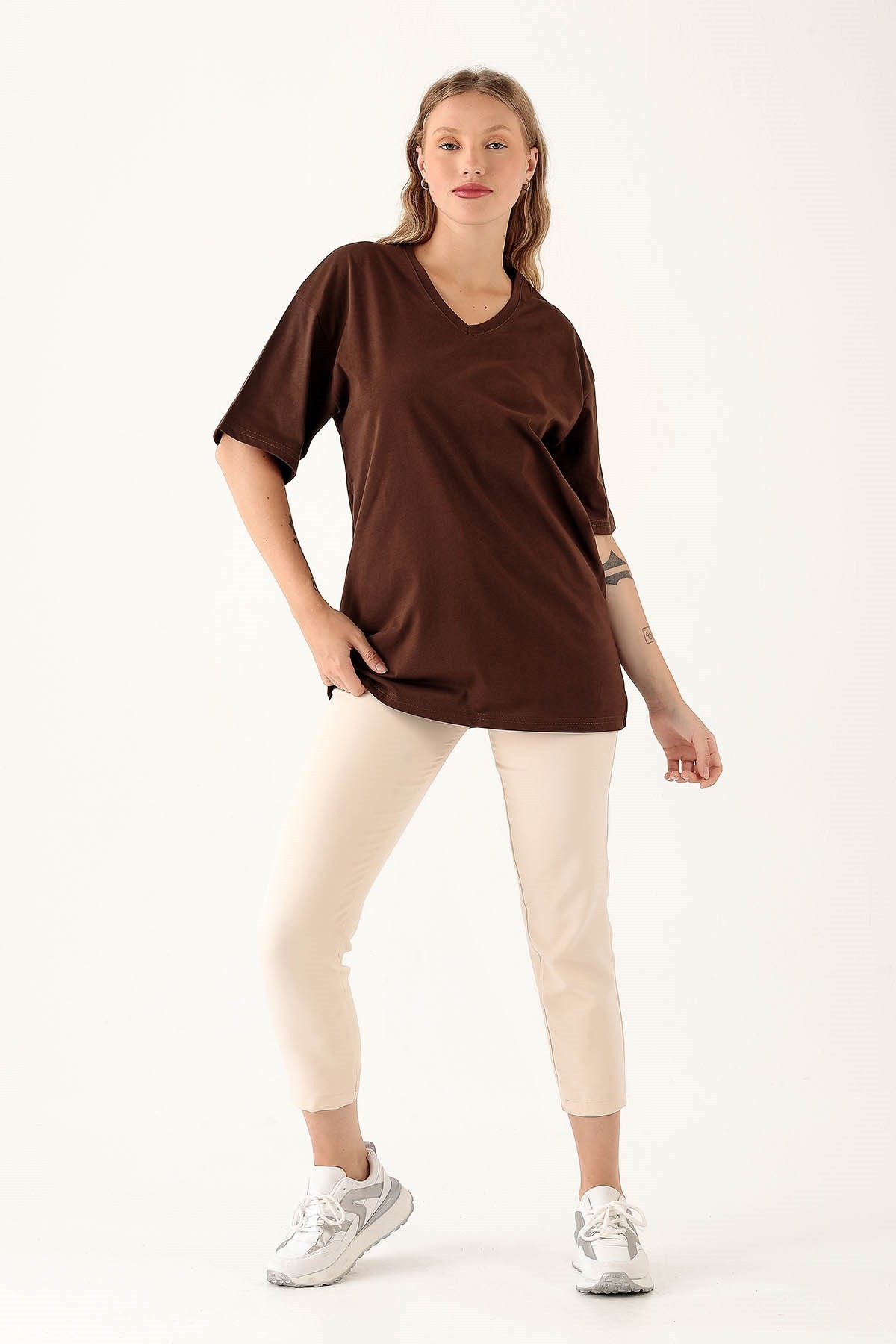 Acı Kahve V Yaka Oversize Tişört 9002M