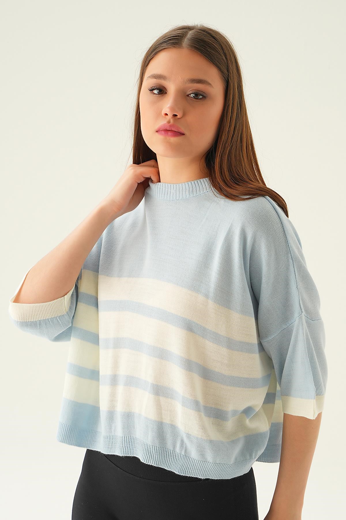 Bebe Mavi Çizgi Detay Oversize Tişört 1454