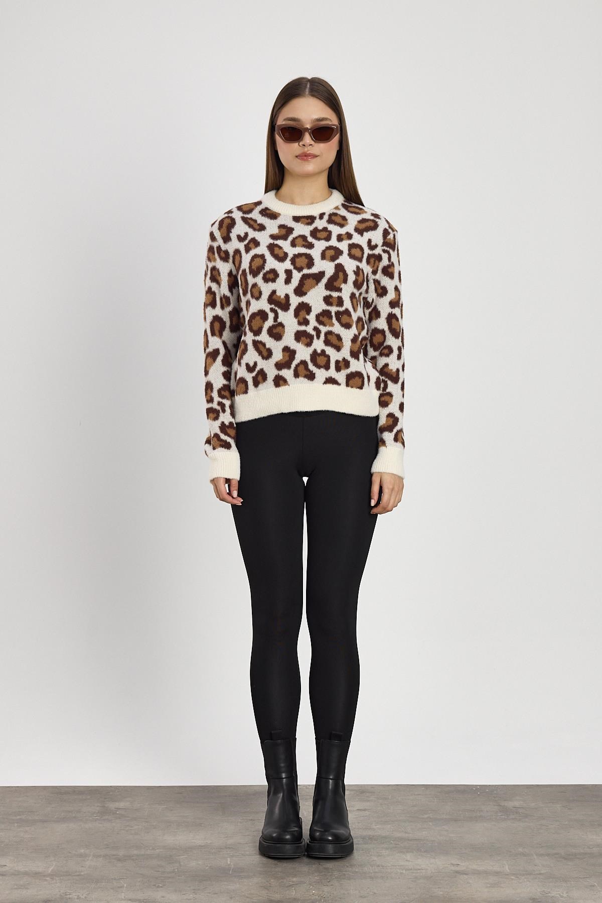 Bej Leopar Detay Triko Kazak 24342