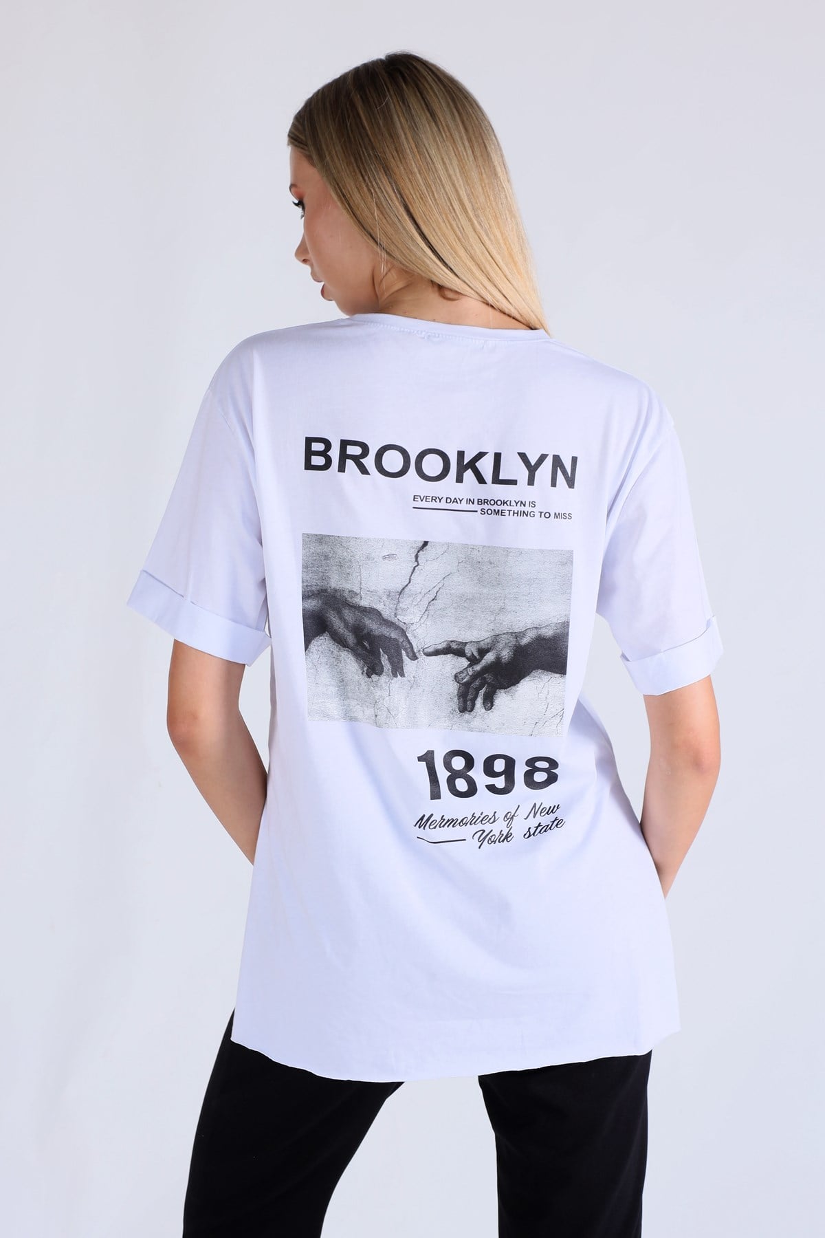 Beyaz Brooklyn Baskı Oversize Tişört 5129