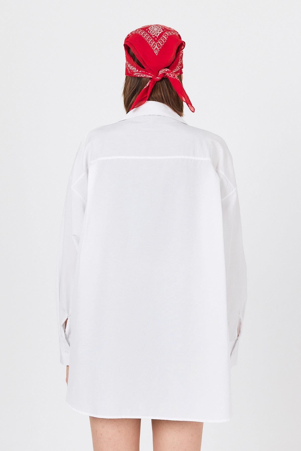 Beyaz Oversize Basic Uzun Gömlek 4664A