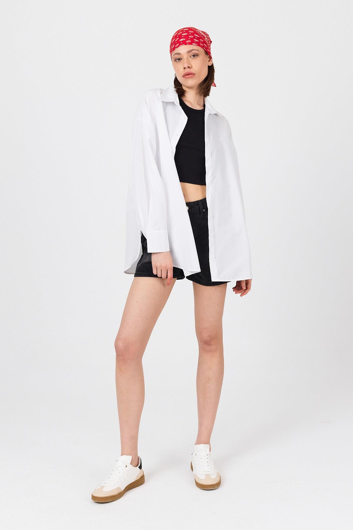 Beyaz Oversize Basic Uzun Gömlek 4664A