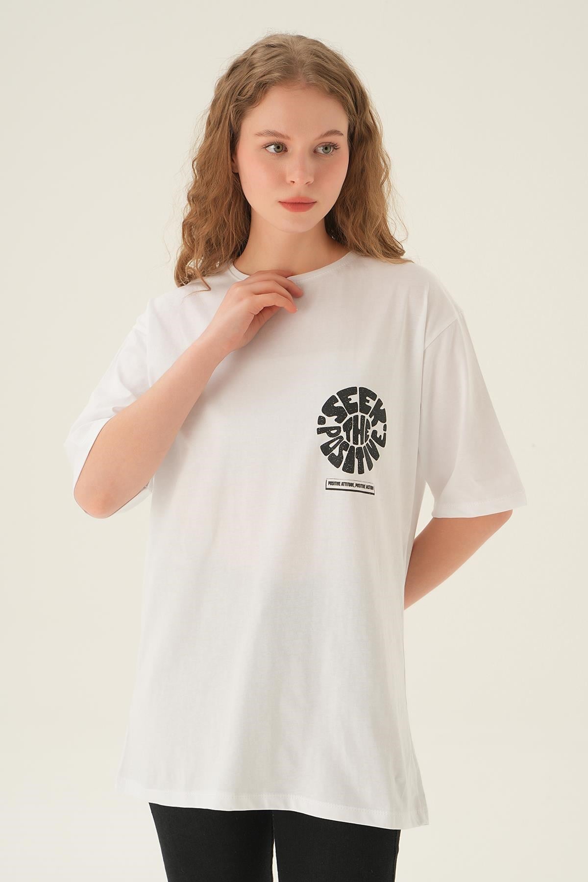 Beyaz Posıtıve Baskı Oversize Tişört 1698