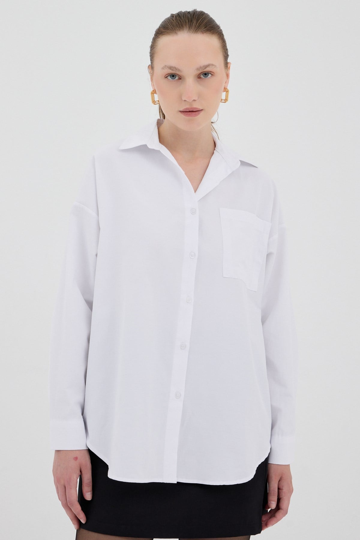 Beyaz Tek Cepli Oversize Gömlek 8158A
