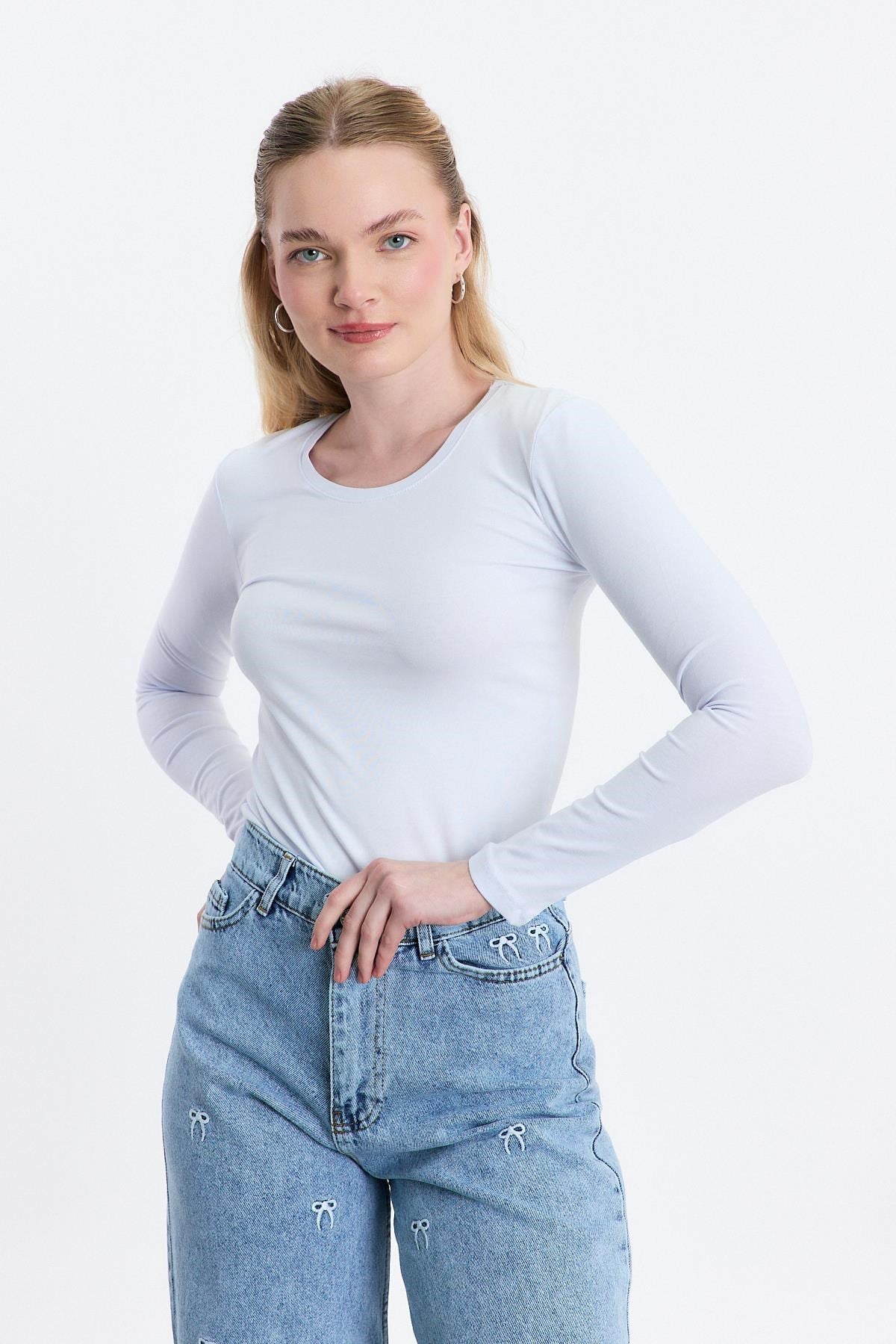 Beyaz Uzun Kol Bisiklet Yaka Basic Body 950