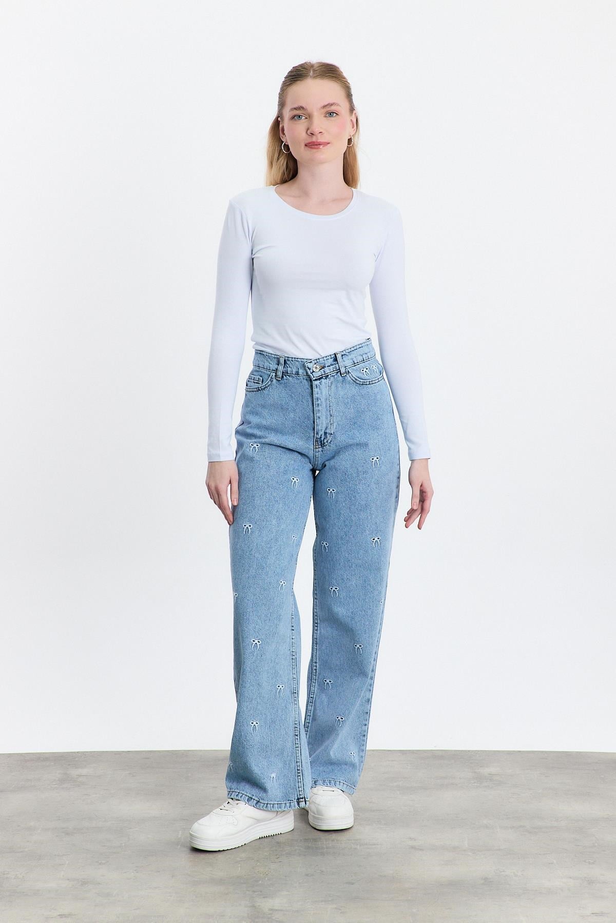 Beyaz Uzun Kol Bisiklet Yaka Basic Body 950