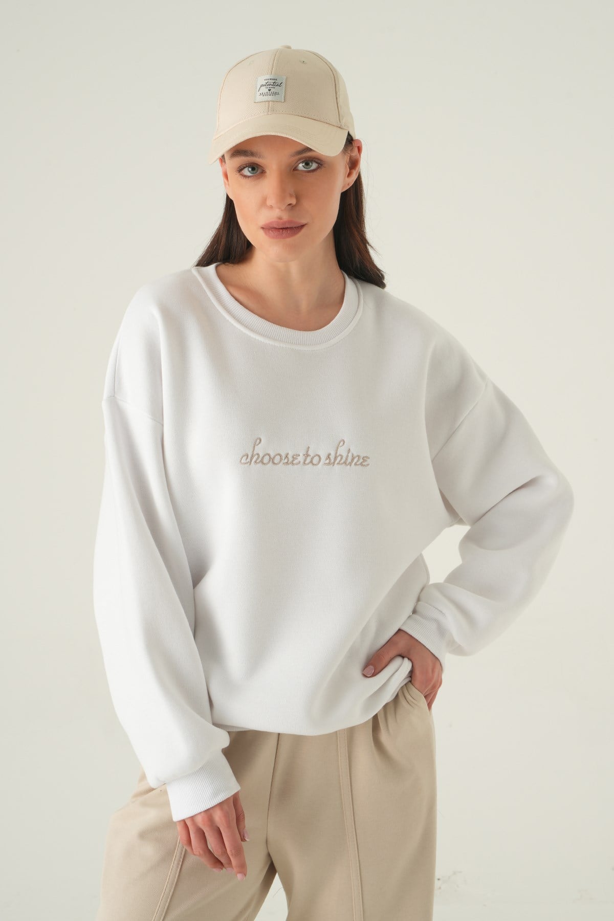 Ekru Bisiklet Yaka Sweat 1984