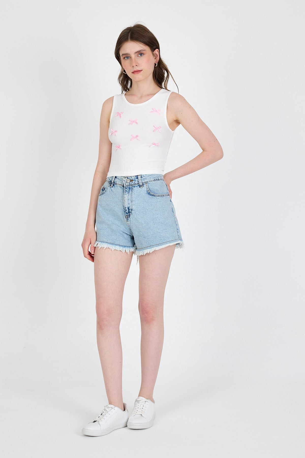 Ekru Fiyonk İşlemeli Crop Örme Atlet 0849
