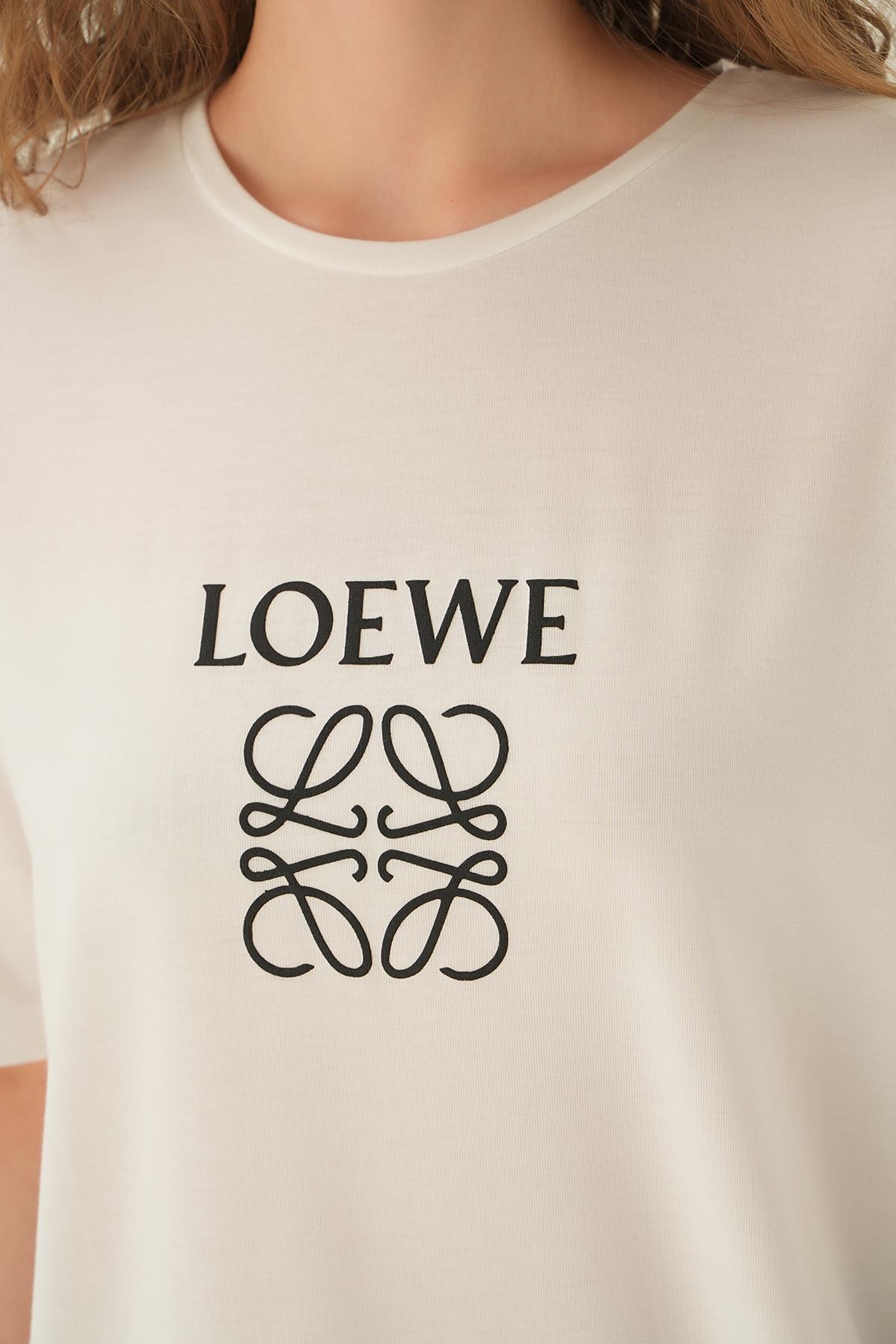 Ekru Loewe Baskı Tişört 21552