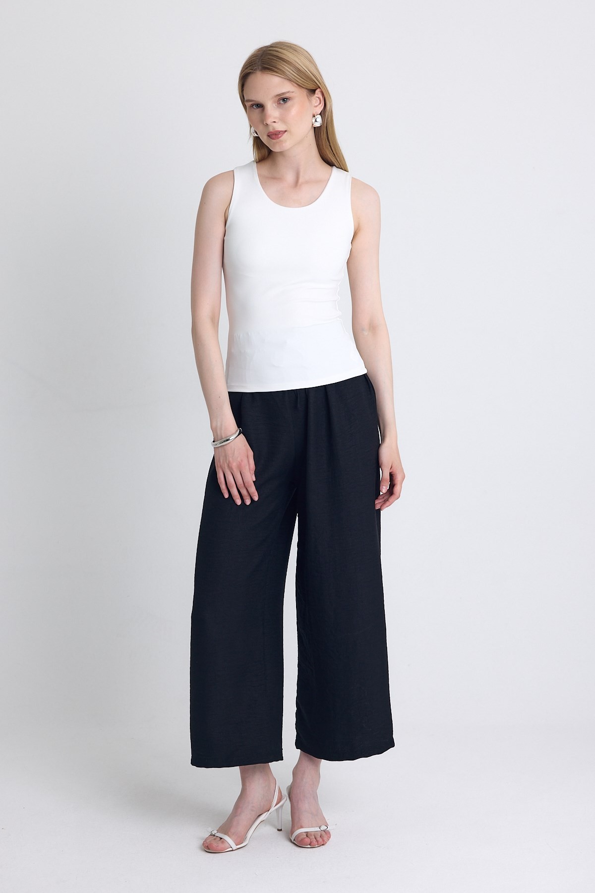 Ekru Slim Fit Kolsuz Basic Atlet 9194M