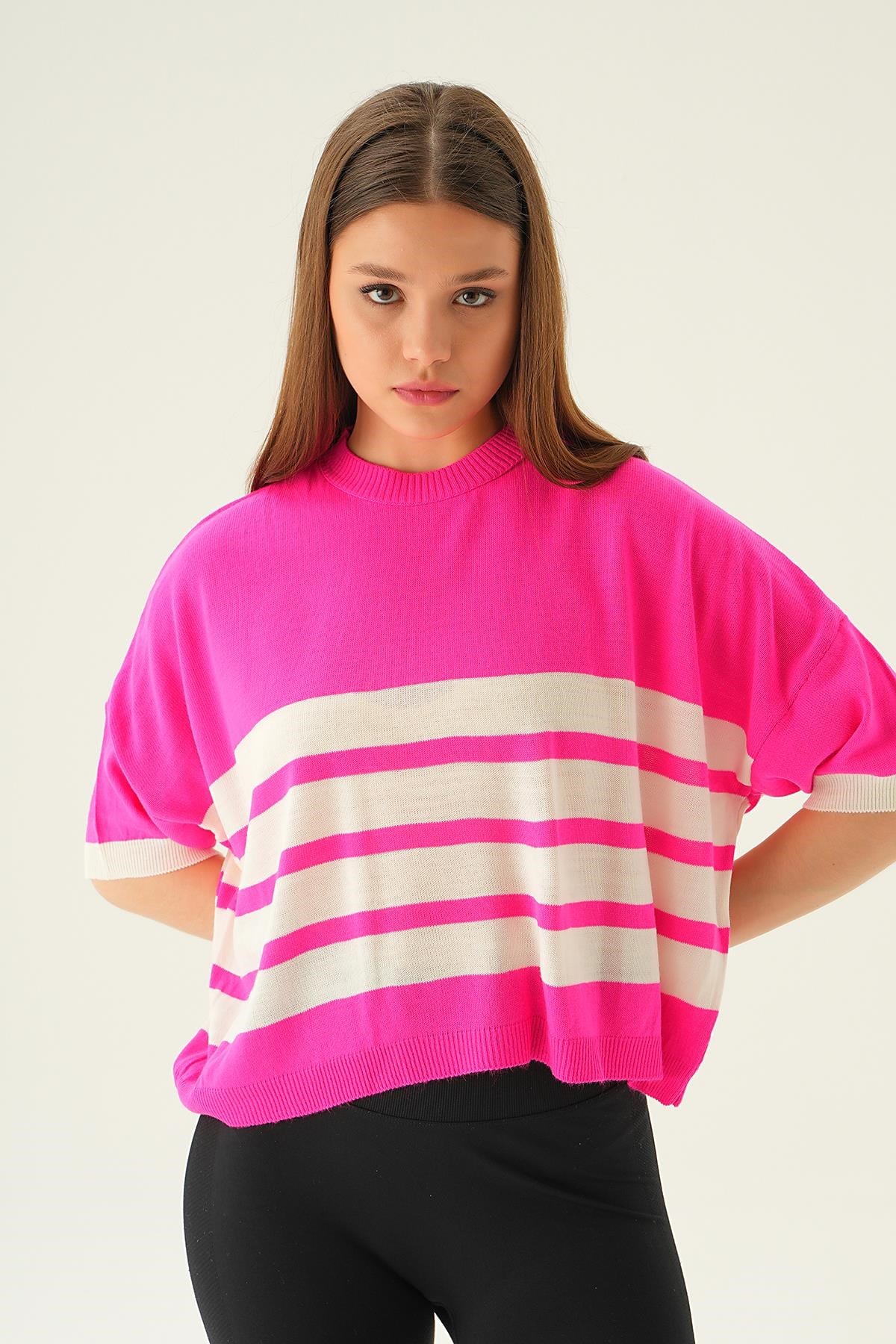 Fuşya Çizgi Detay Oversize Tişört 1454