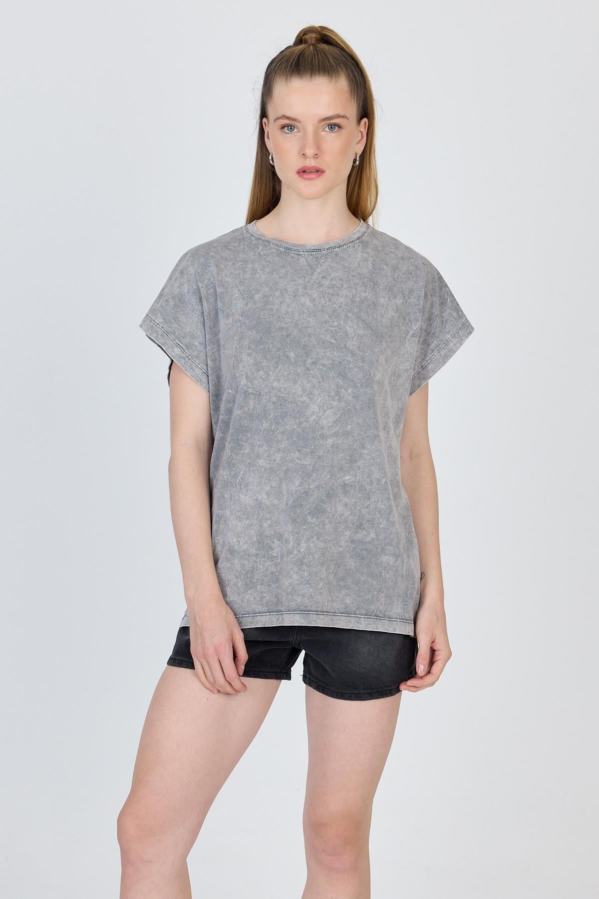 Gri Yıkamalı Oversize Basic Tişört 253014