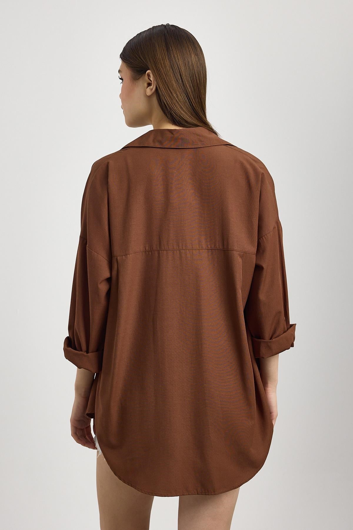 Kahve Çift Cepli Oversize Uzun Basic Gömlek TCR 6256A