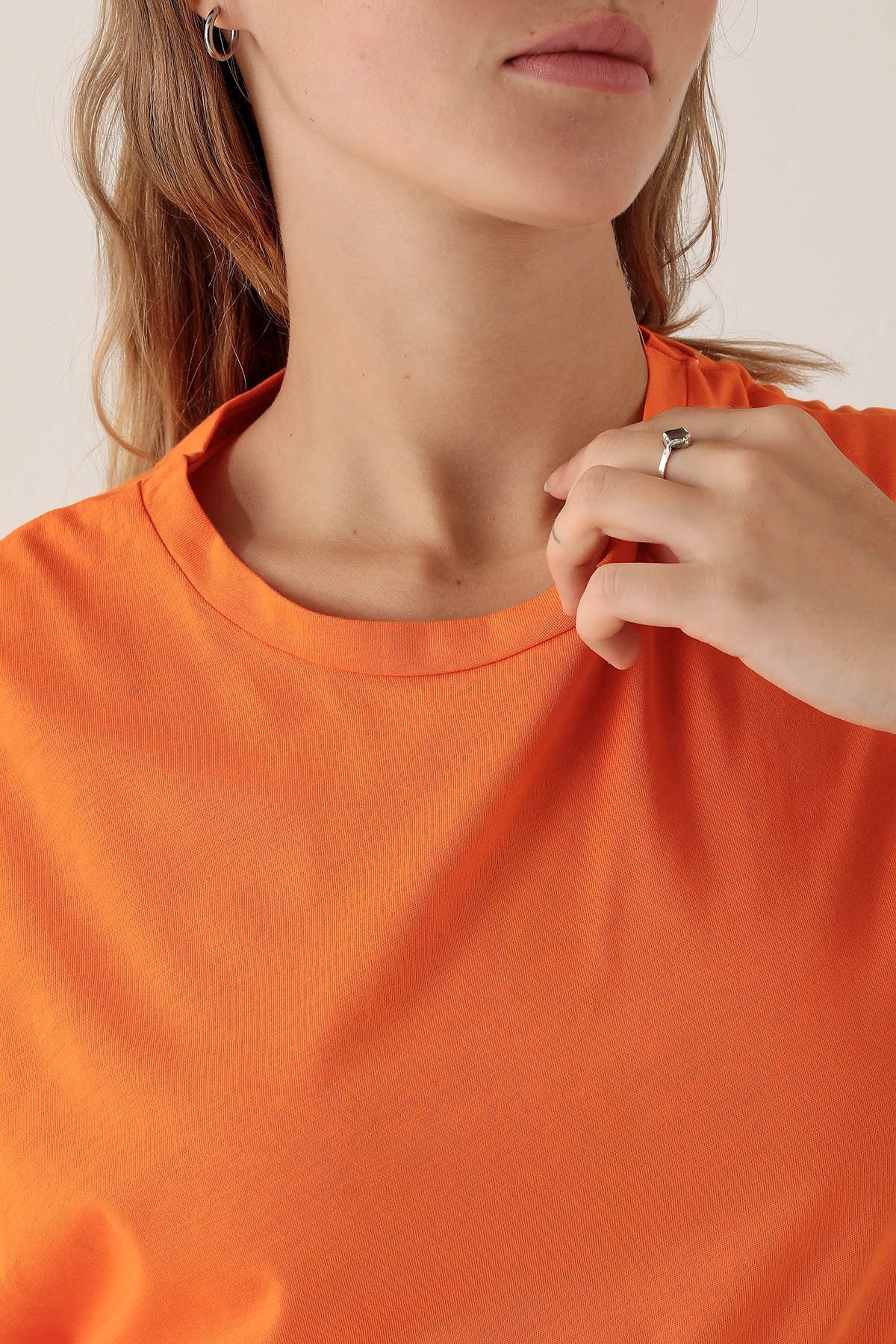 Orange Bisiklet Yaka Oversize Tişört 9001M