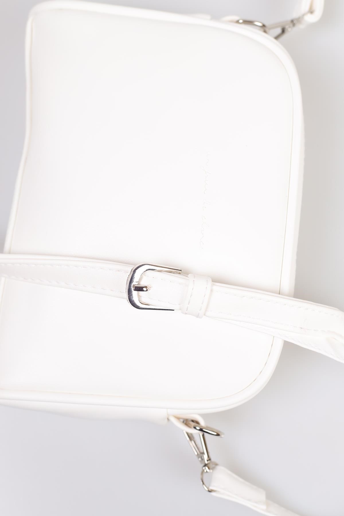 Oval Çapraz Çanta - 9049 Beyaz