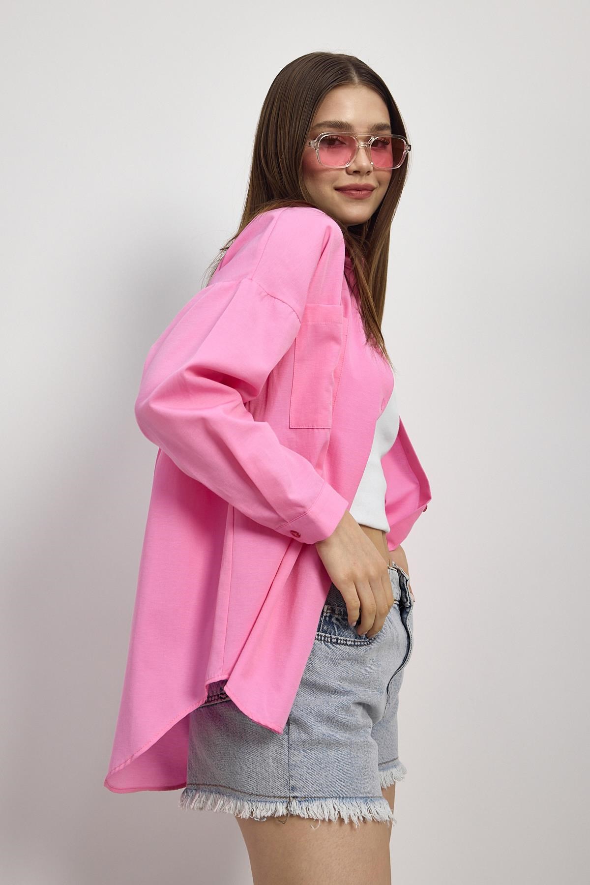 Şeker Pembe Çift Cepli Oversize Uzun Basic Gömlek TCR 6256A