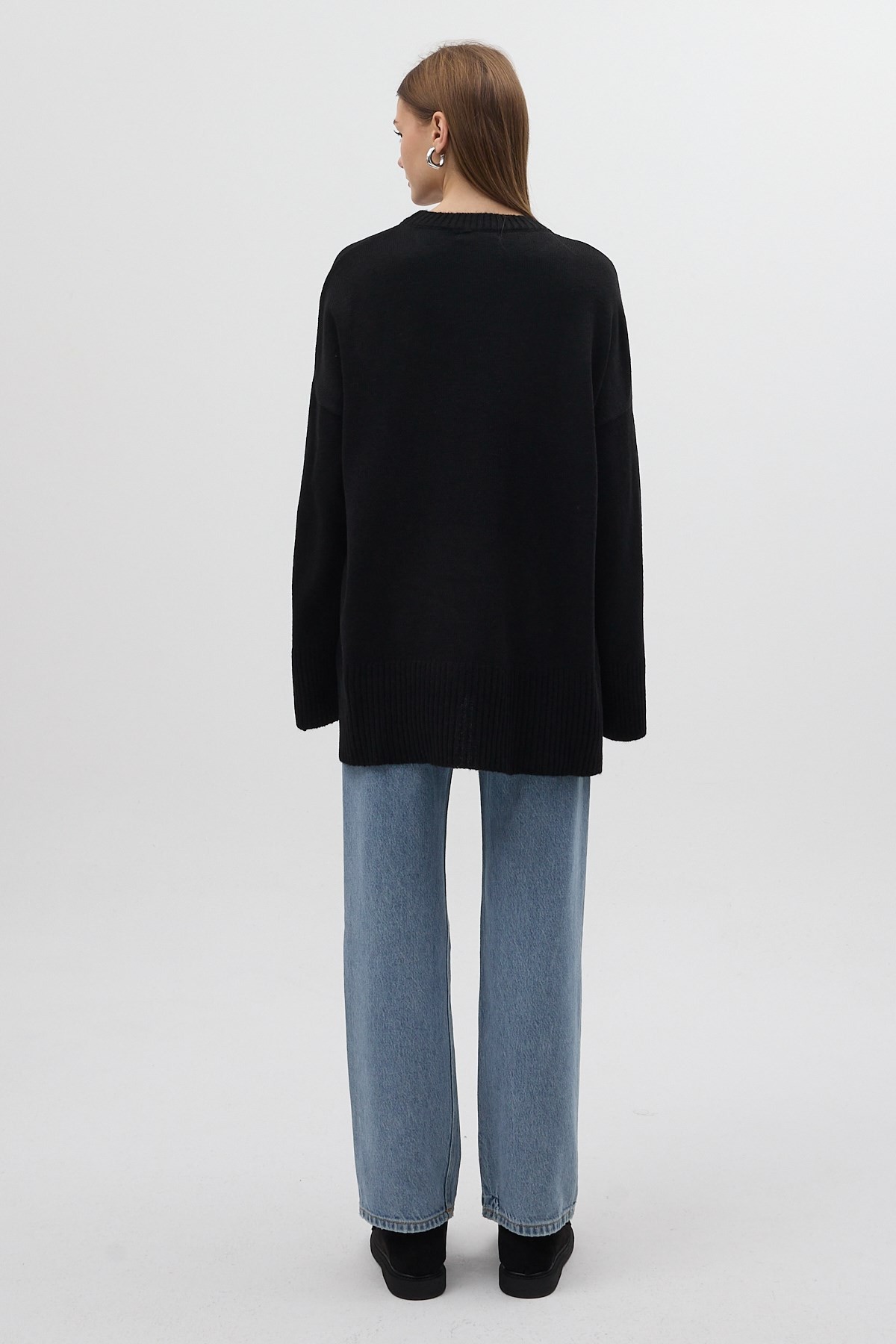 Siyah Bisiklet Yaka Oversize Kadın Kazak 2450
