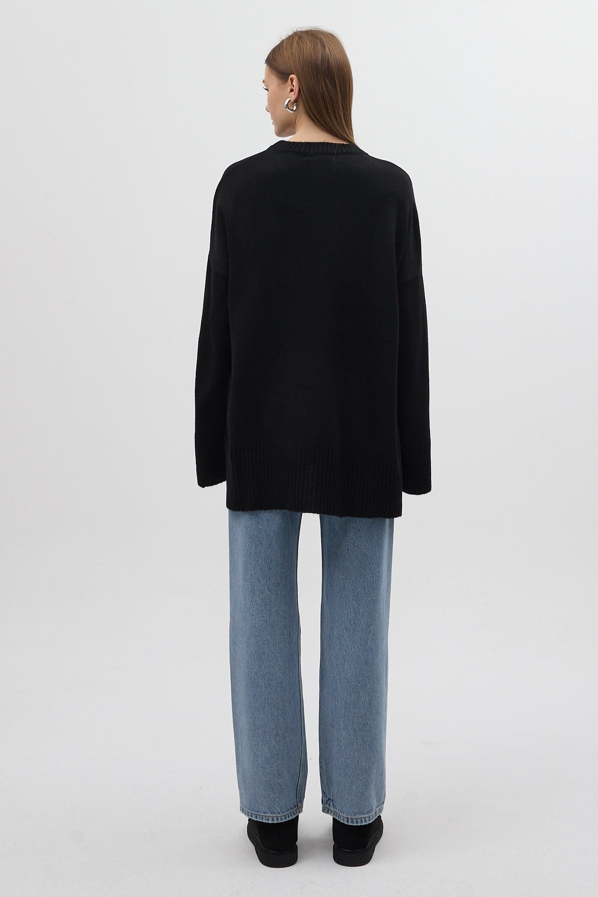 Siyah Bisiklet Yaka Oversize Kadın Kazak 2450