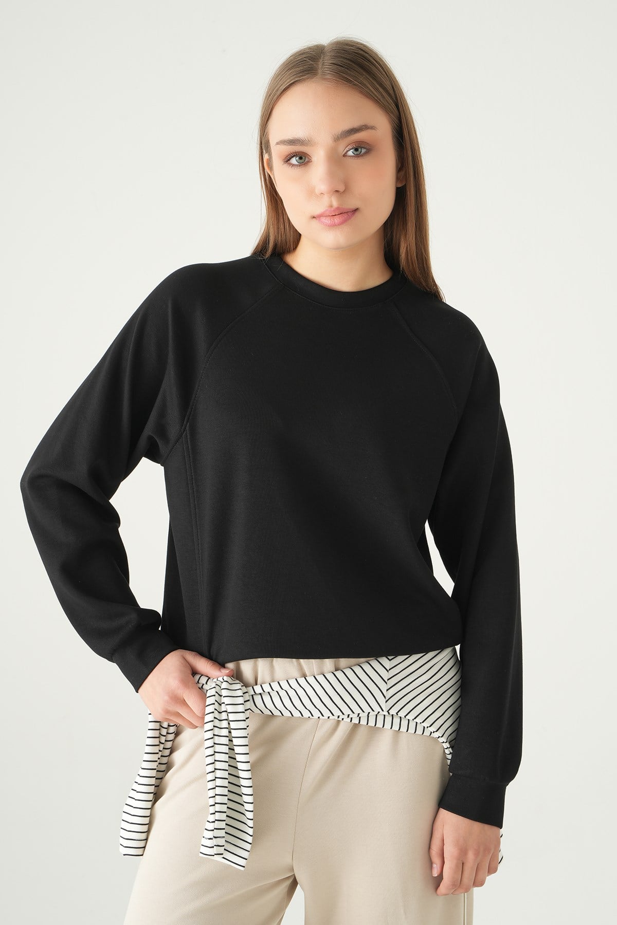 Siyah Bisiklet Yaka Sweat 8277A