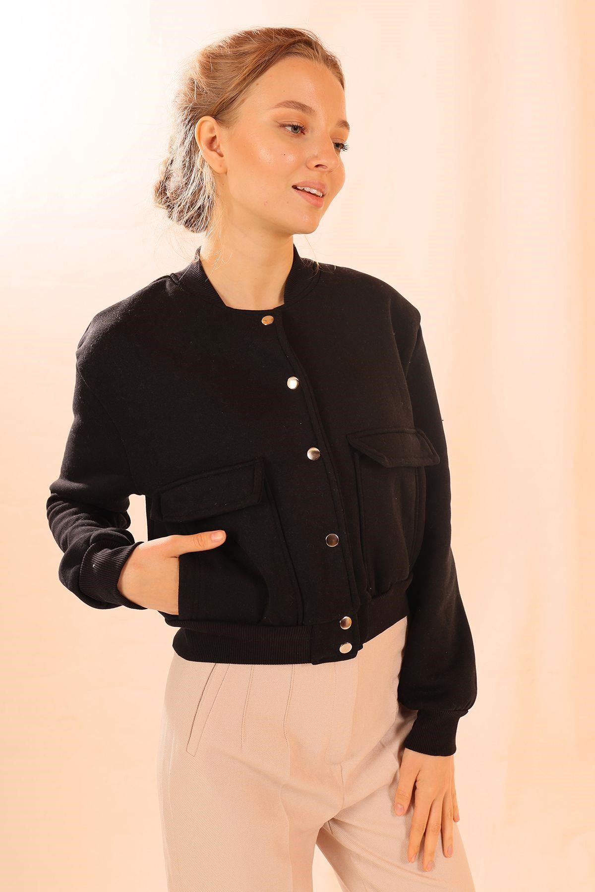 Siyah Çift Cepli Çıtçıtlı Kısa Sweat 1785