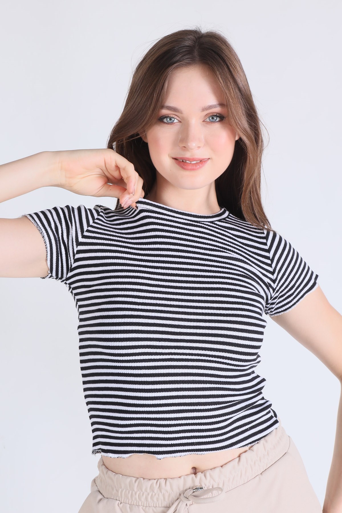 Siyah Çizgili Crop Bluz 5285
