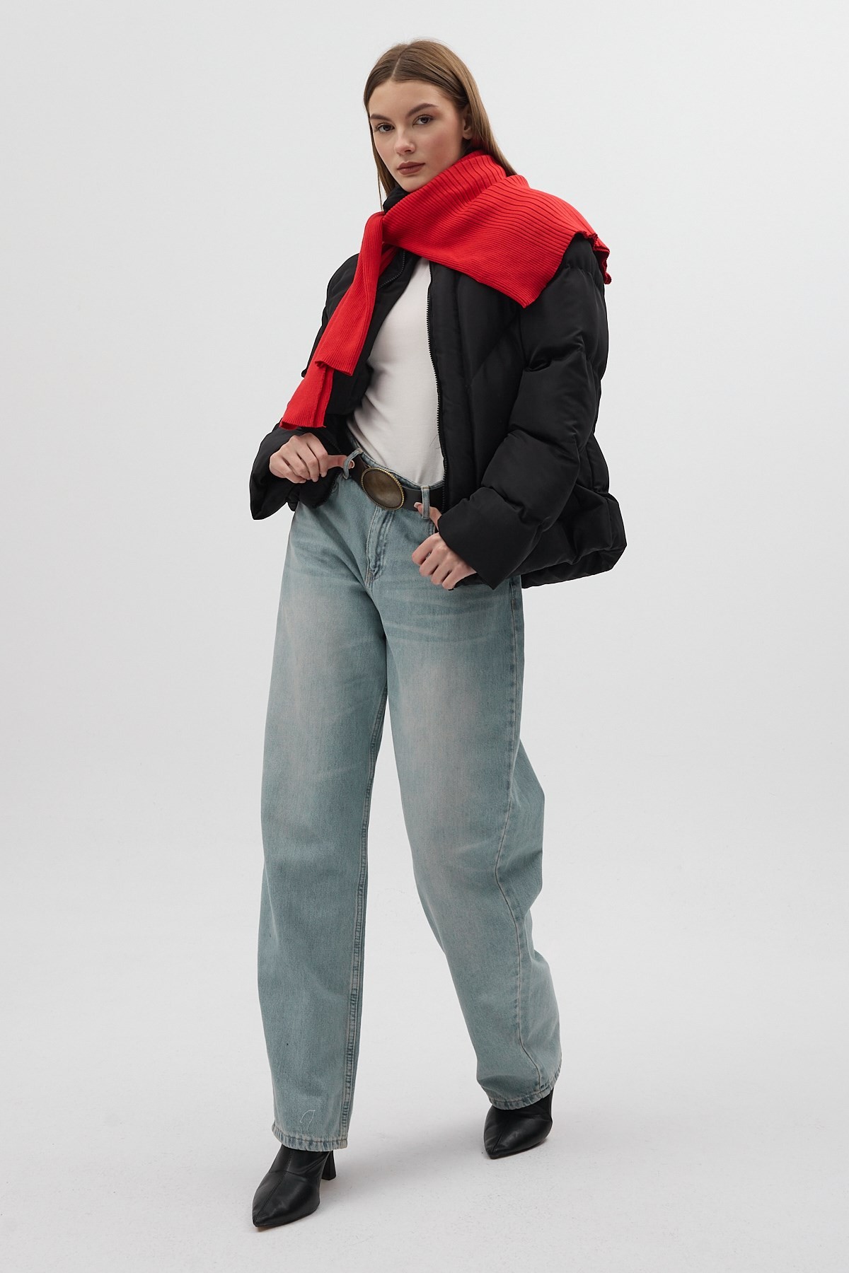 Siyah Oversize Dik Yaka Şişme Mont 4010
