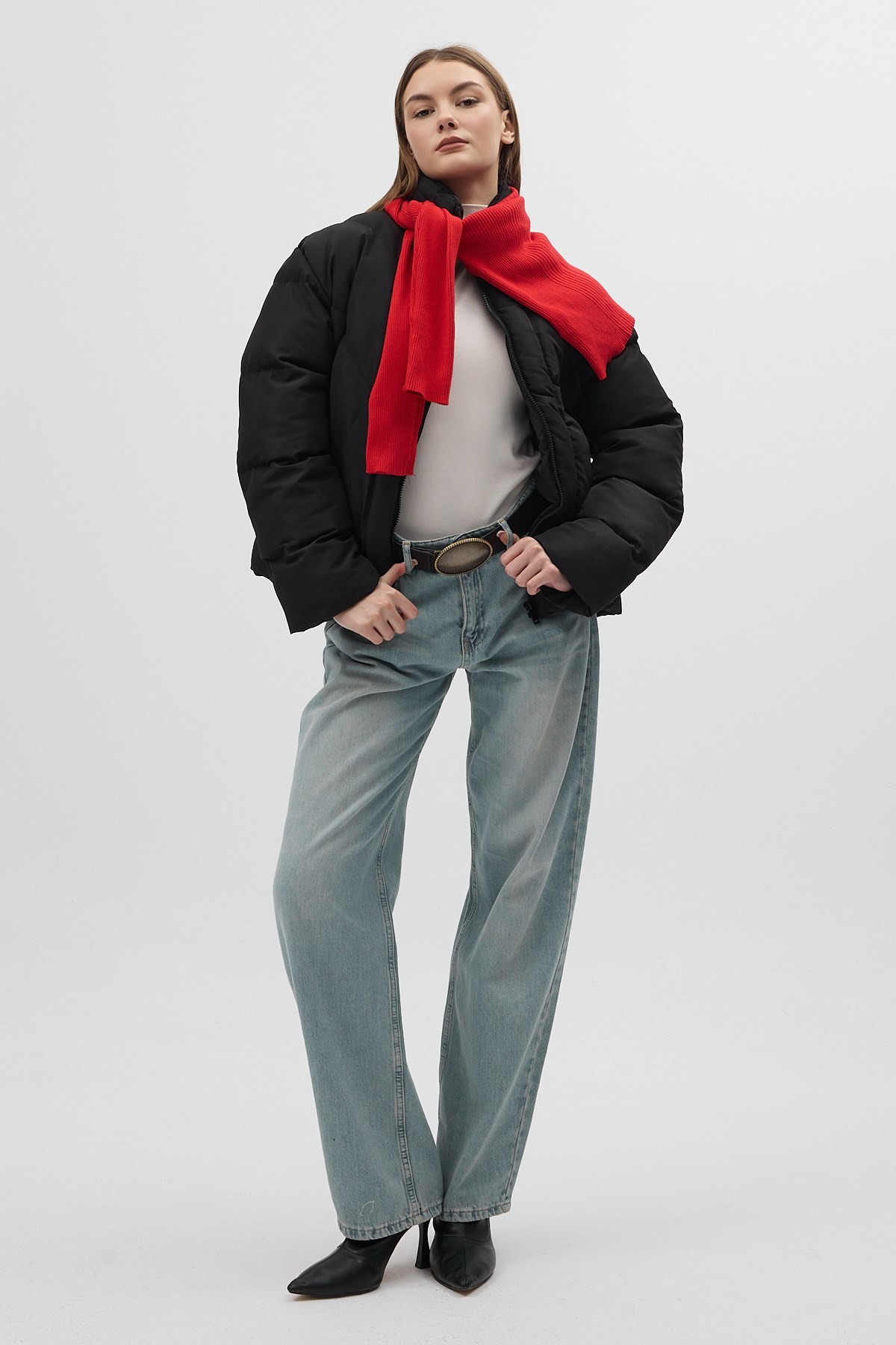 Siyah Oversize Dik Yaka Şişme Mont 4010