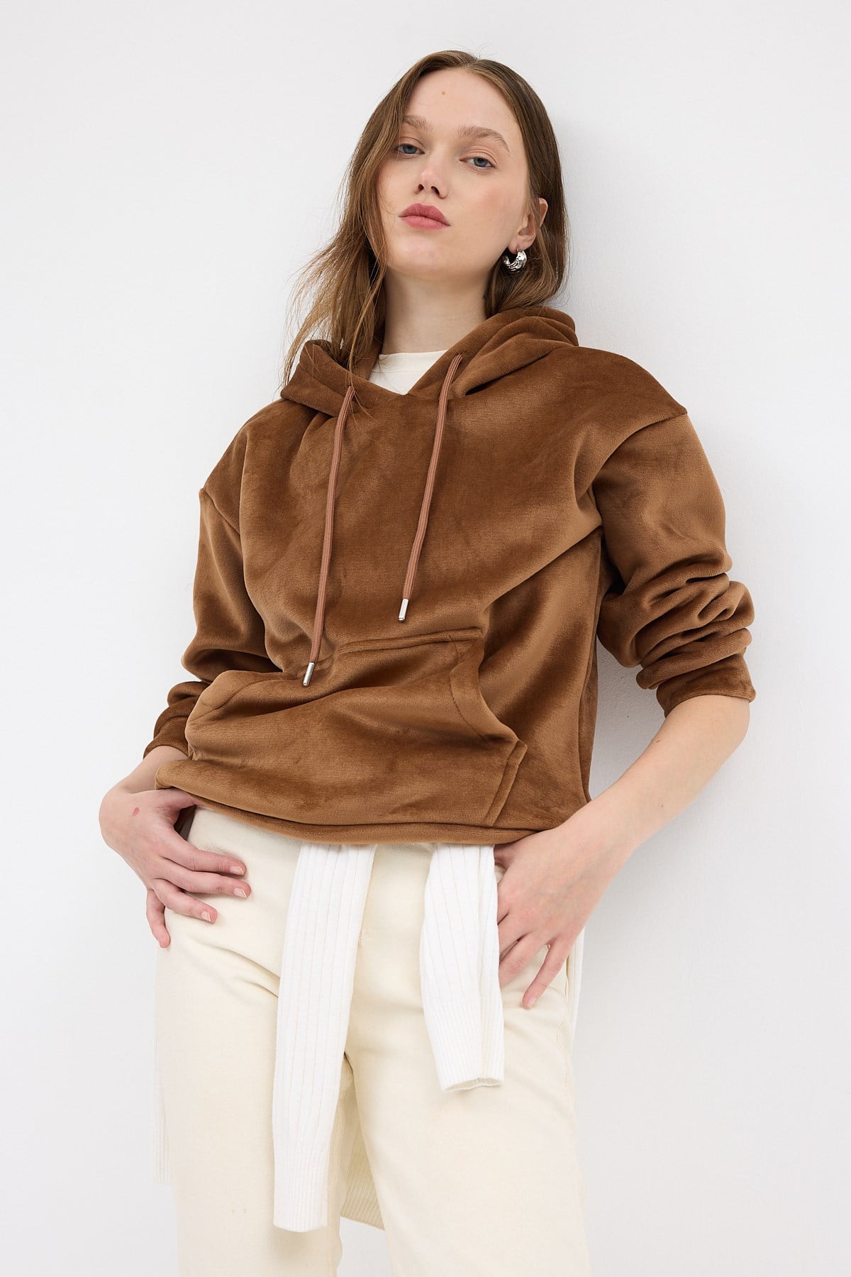 Taba Kadın Peluş Kanguru Cepli Kapüşonlu Sweatshirt 3061A