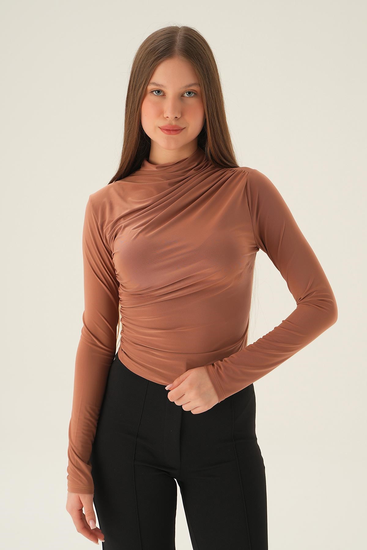 Taba Omuz Pileli Bluz 3568