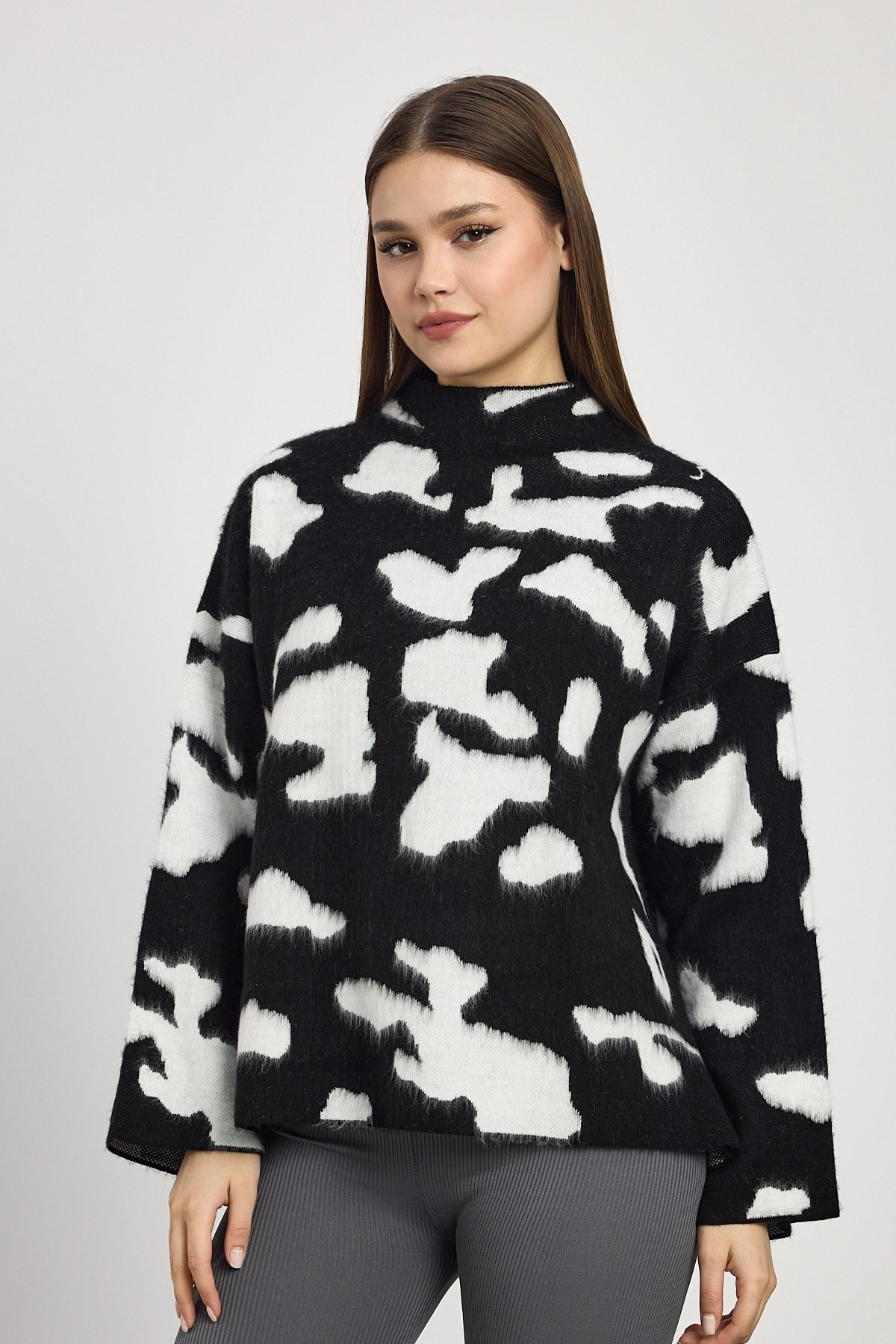 Taş-Siyah Şardonlu Dik Yaka Leopar Kazak 24371