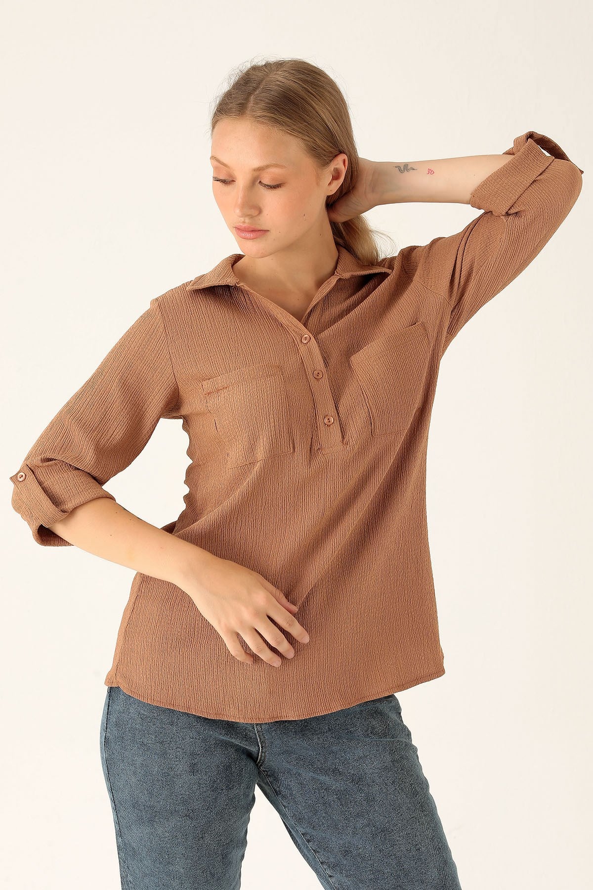 Yaka Düğmeli Bluz - 6597A Taba