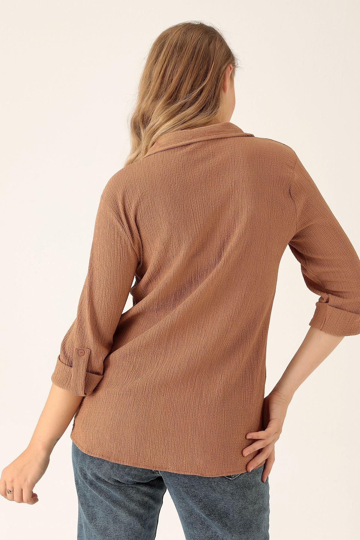 Yaka Düğmeli Bluz - 6597A Taba
