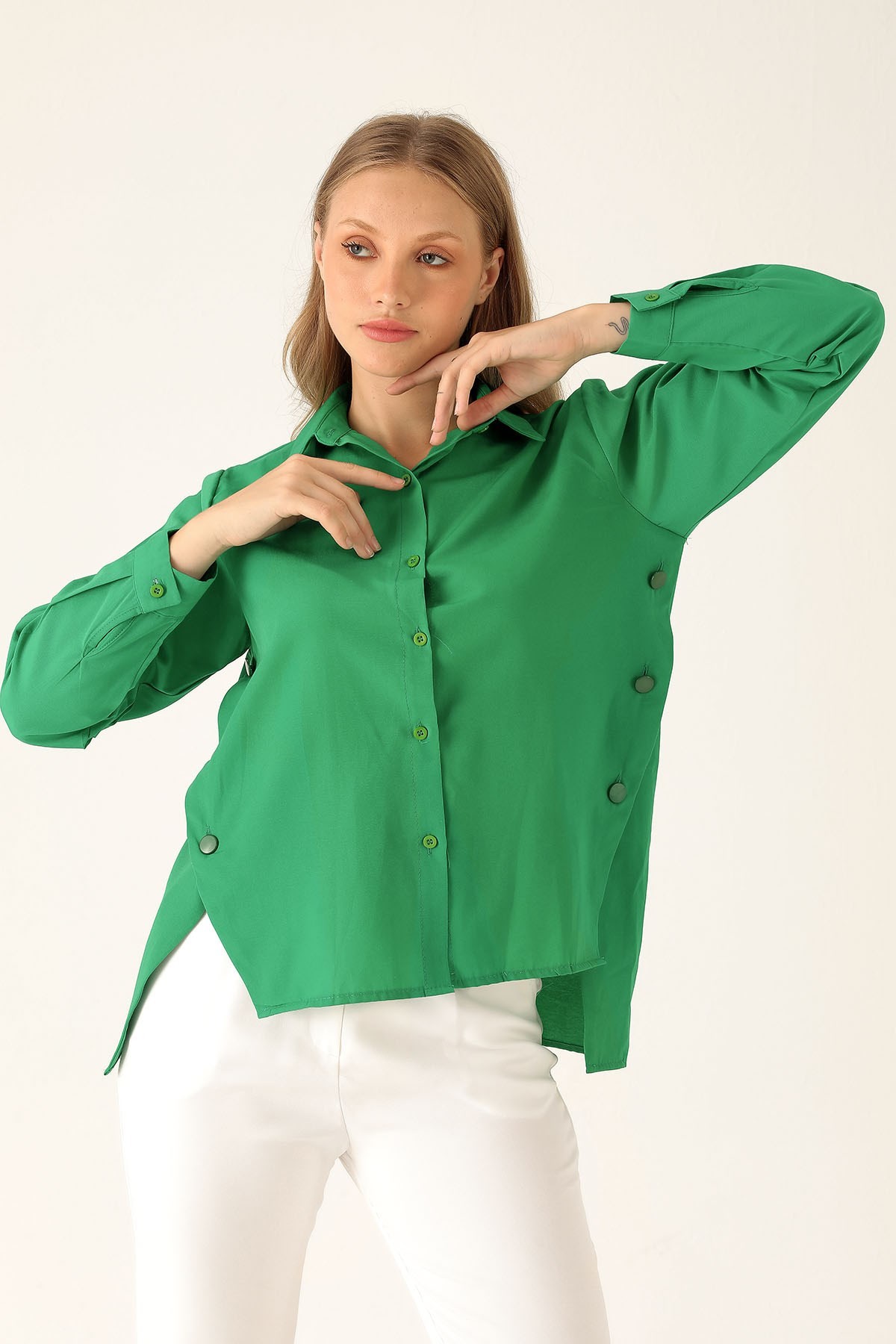 Yandan Çıtçıtlı Düğmeli Bayan Gömlek - 6508A Benetton Yeşili