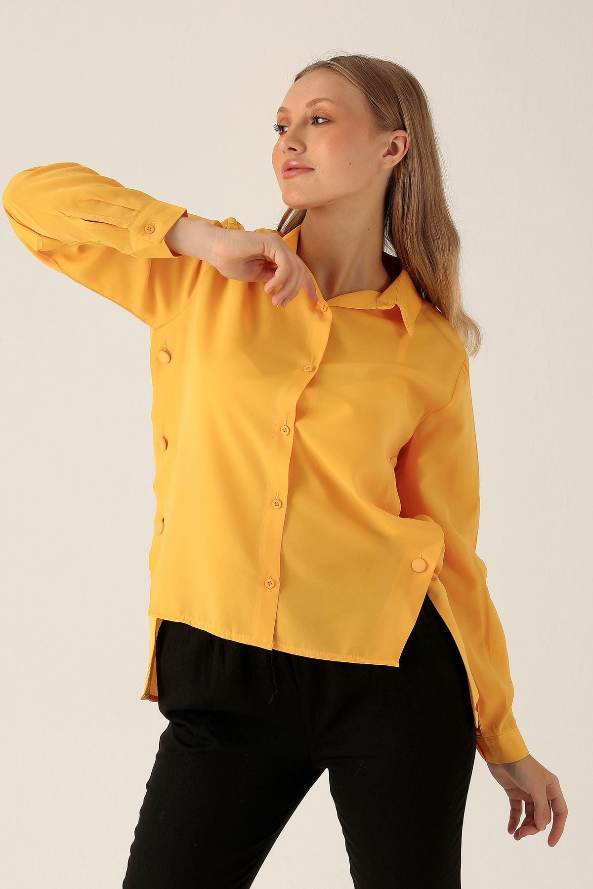 Yandan Çıtçıtlı Düğmeli Bayan Gömlek - 6508A Sarı
