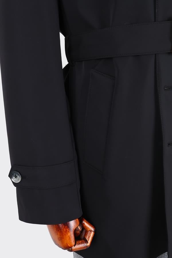 Trenç Coat