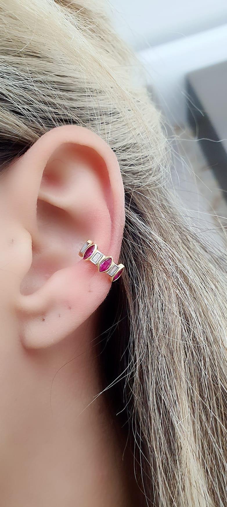 Bordo Zirkon Taşlı 925ayar Gümüş Üzerine Altın Kaplama Luxury Tasarım Sıkıştırmalı Kıkırdak Küpesi 