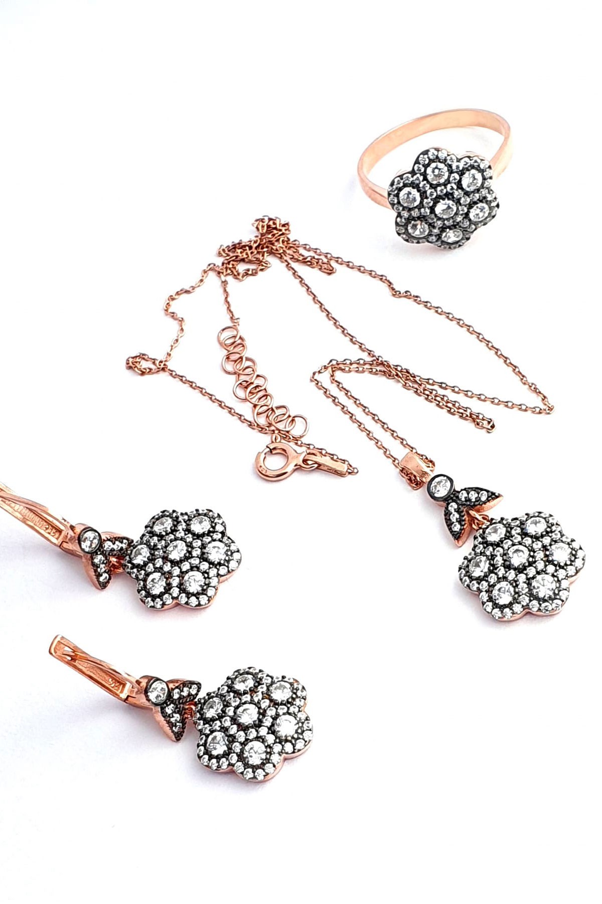Elmas İsciliginde Zirkon 925 ayar gümüş rose  Set Takım 