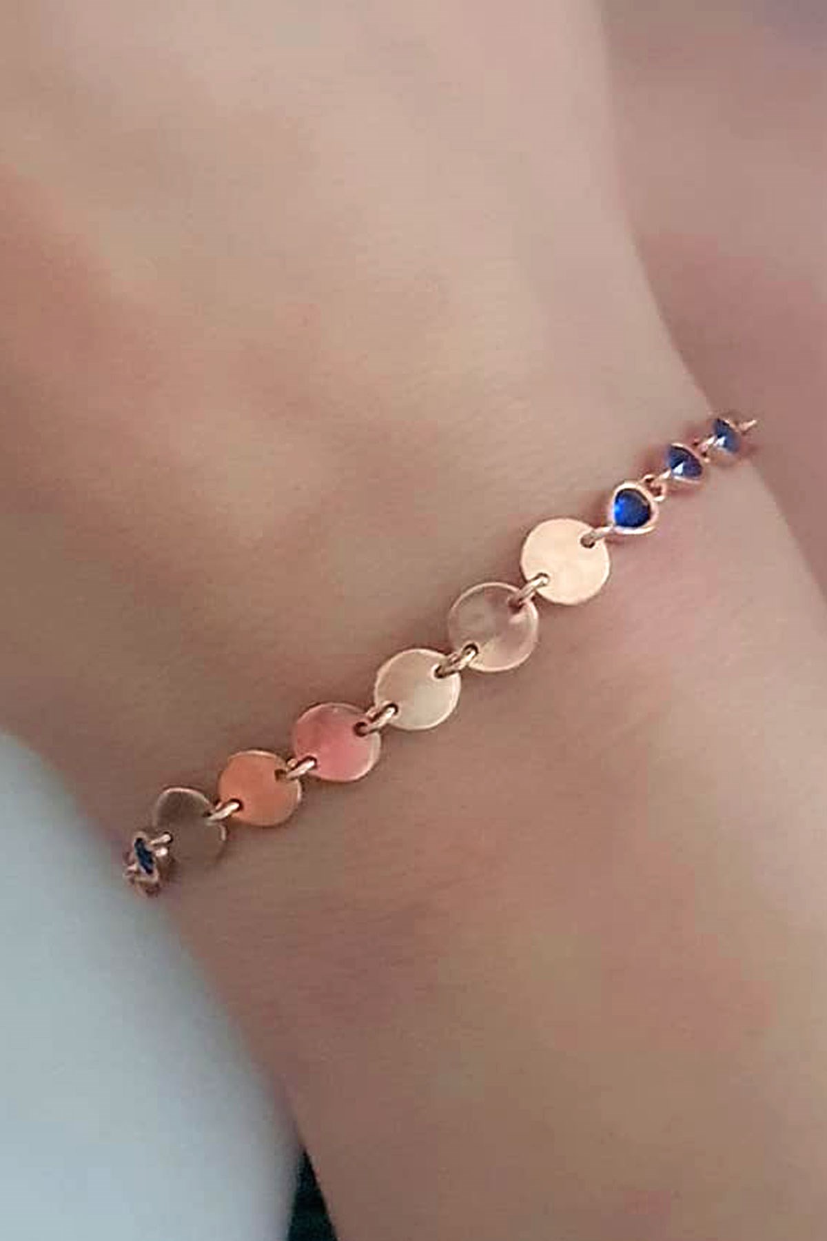 Lacivert zirkon taşlı gümüş rose pullu bileklik 