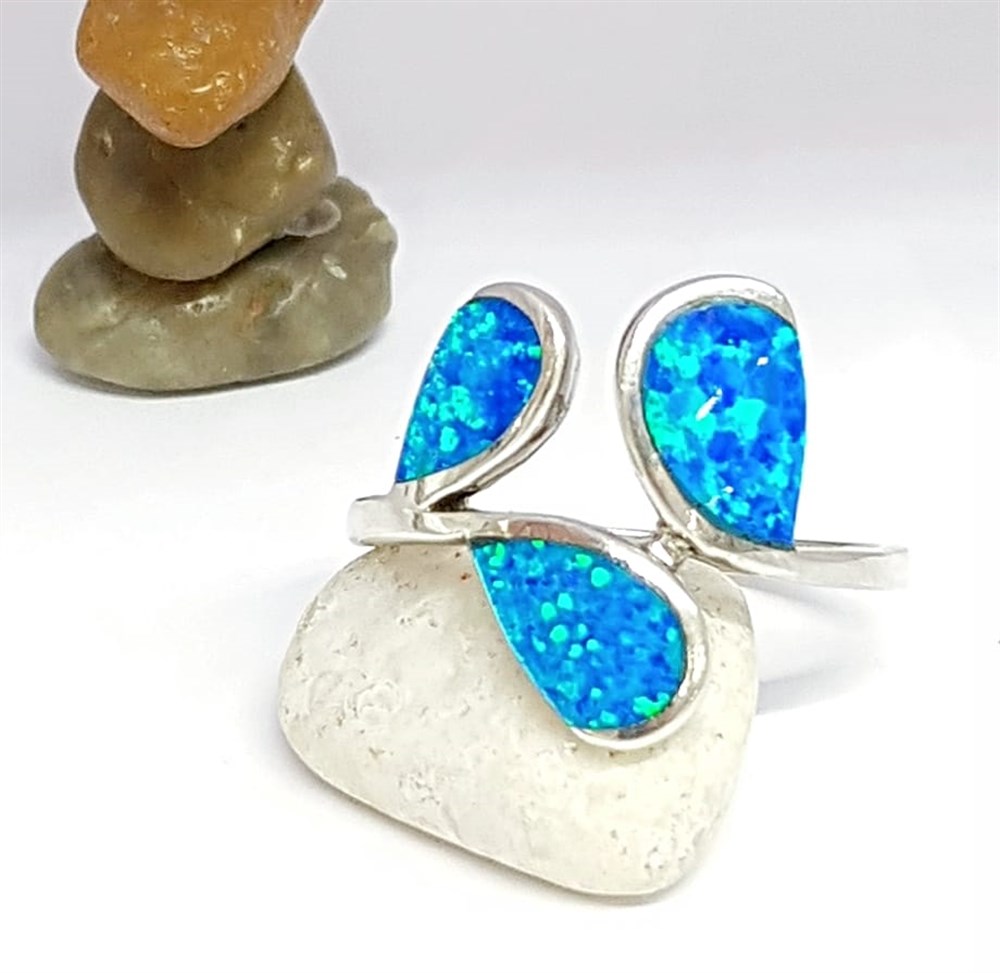 Opal Taşlı Modern Gümüş Yüzük