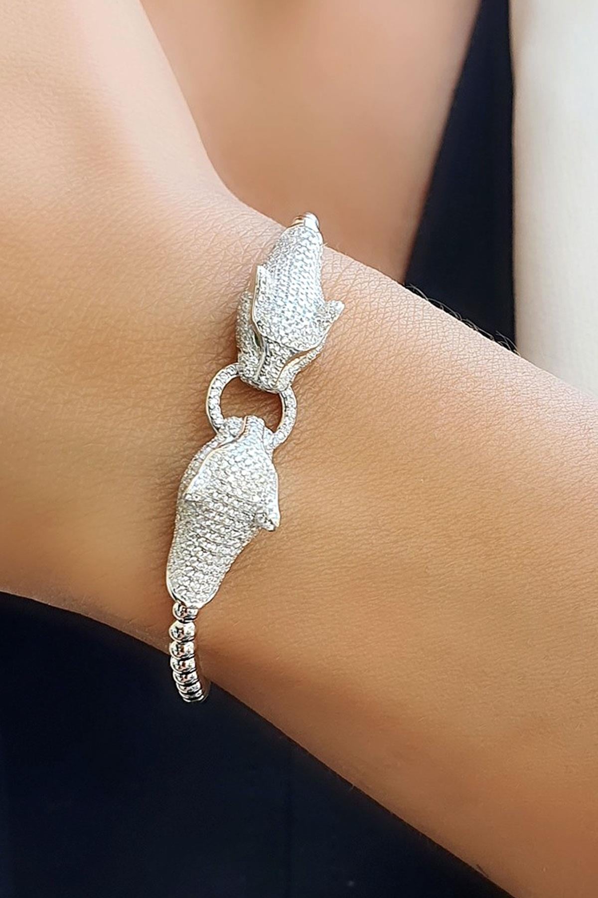 Ose Exclusive Pırlanta Parlaklığında Zirkon Taşlı 925ayar Gümüş İtalyan Tasarımı Kaplan figürlü Ayarlanabilir Asansörlü Bileklik