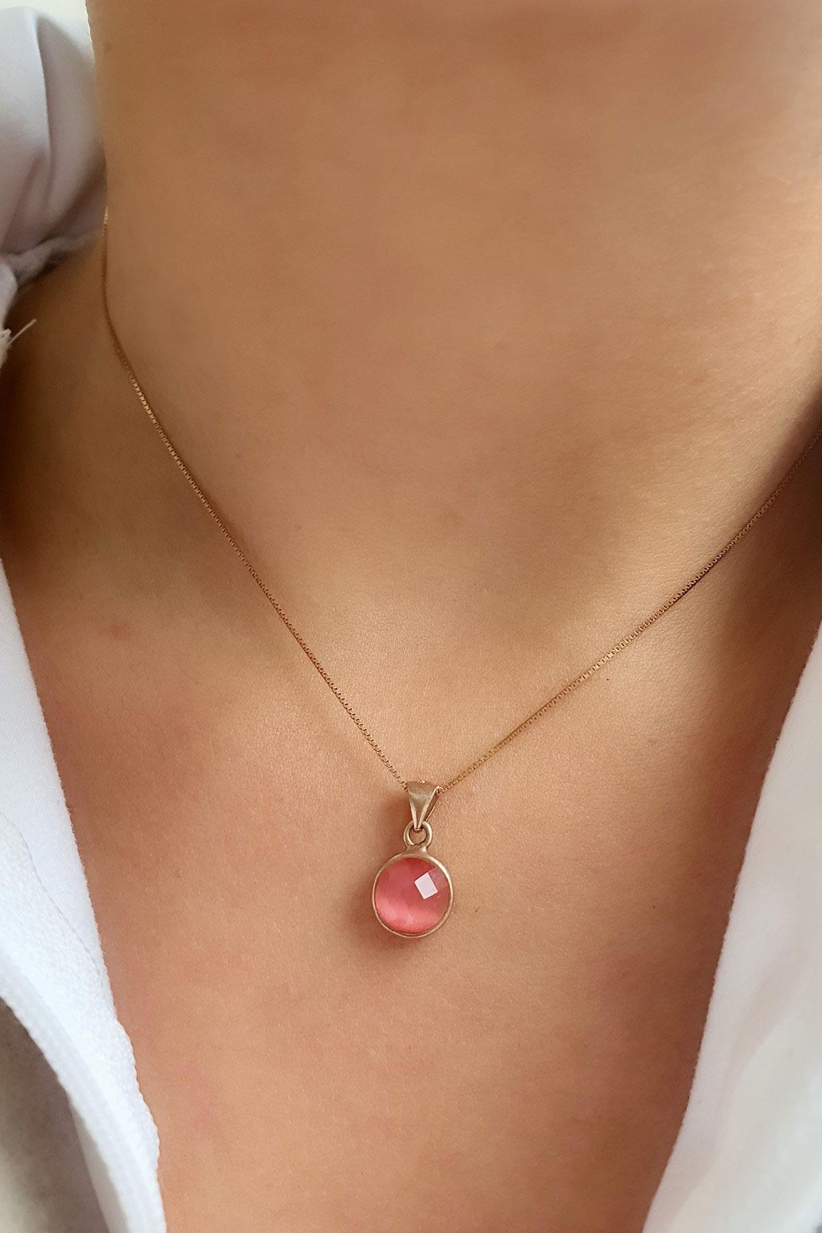 Pembe kedi gözü taşlı 925ayar gümüş üzerine rose altın kaplama trend kolye