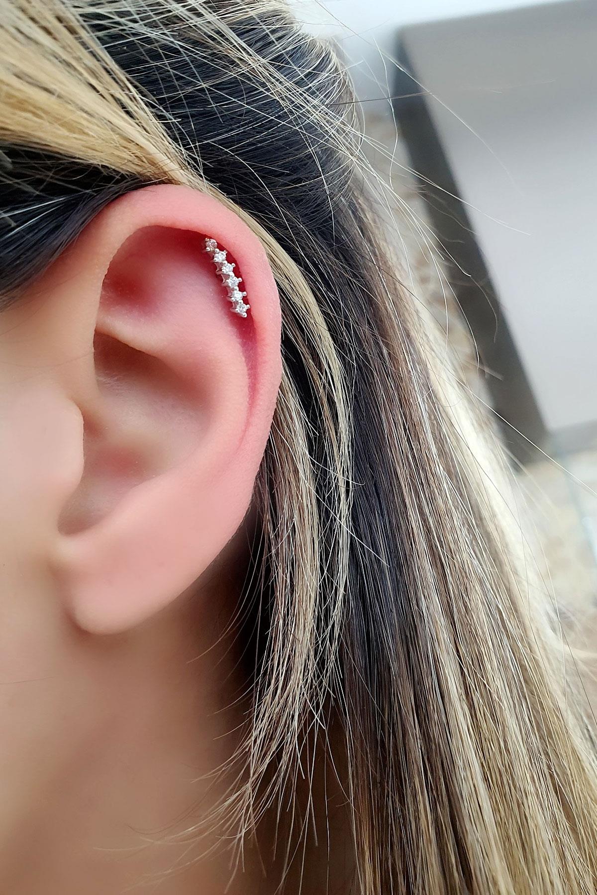 Pırlanta Parlaklığında Zirkon Taşlı 925ayar Gümüş Tragus Kıkırdak Helix Piercing 