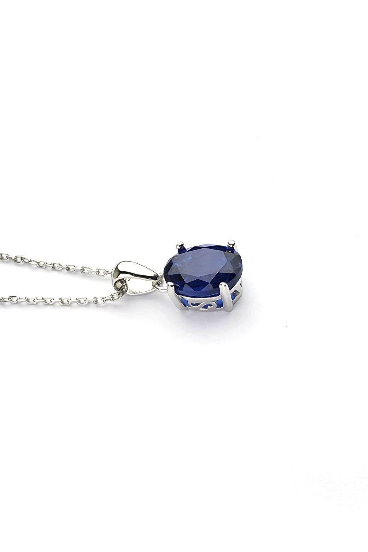 Sky diamond Blue Safir Taşlı 925 ayar Gümüş Üzerine Beyaz Altın Kaplama Baget Tek Taş oval kolye