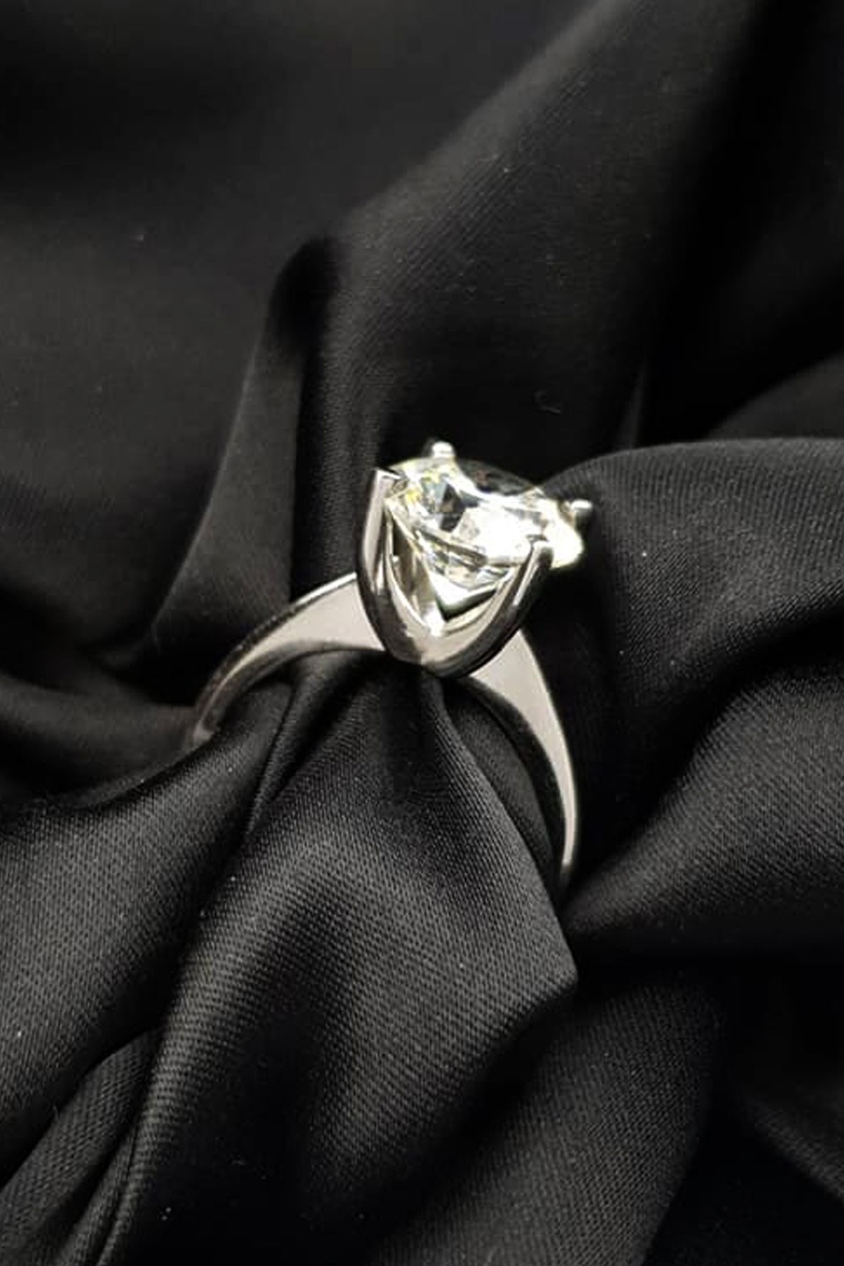 SKY DIAMOND gümüş tek taş yüzük 
