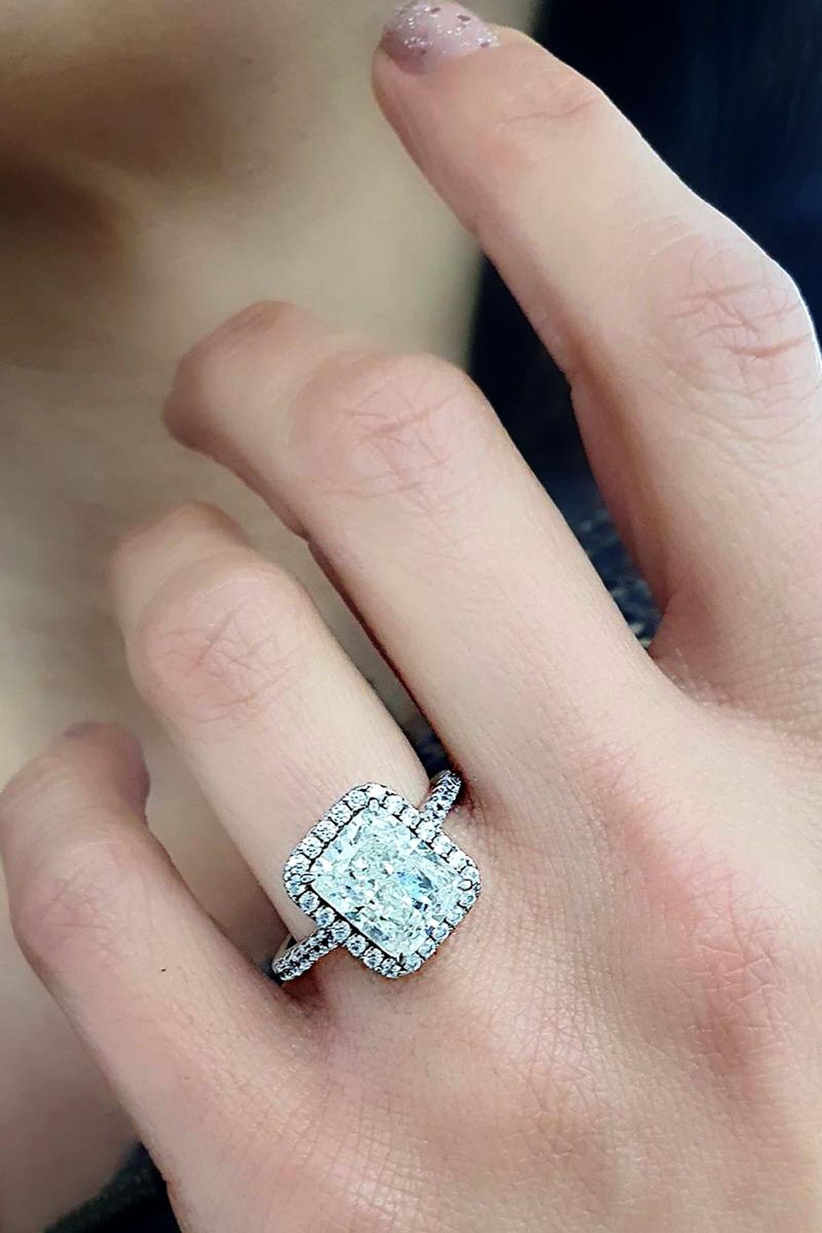 Sky Diamond Taşlı 925ayar Gümüş Üzerine Beyaz Altın Kaplama Tek Taş Baget Yüzük 