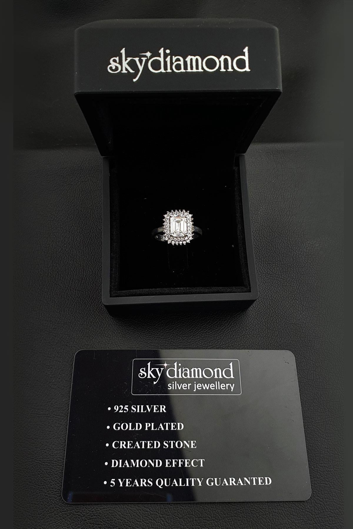 Sky Diamond Taşlı 925ayar Gümüş Üzerine Beyaz Altın Kaplama Baget Tek Taş Yüzük 